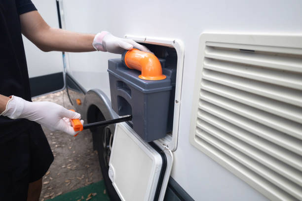 Best Portable restroom trailer rental  in Longwood, FL